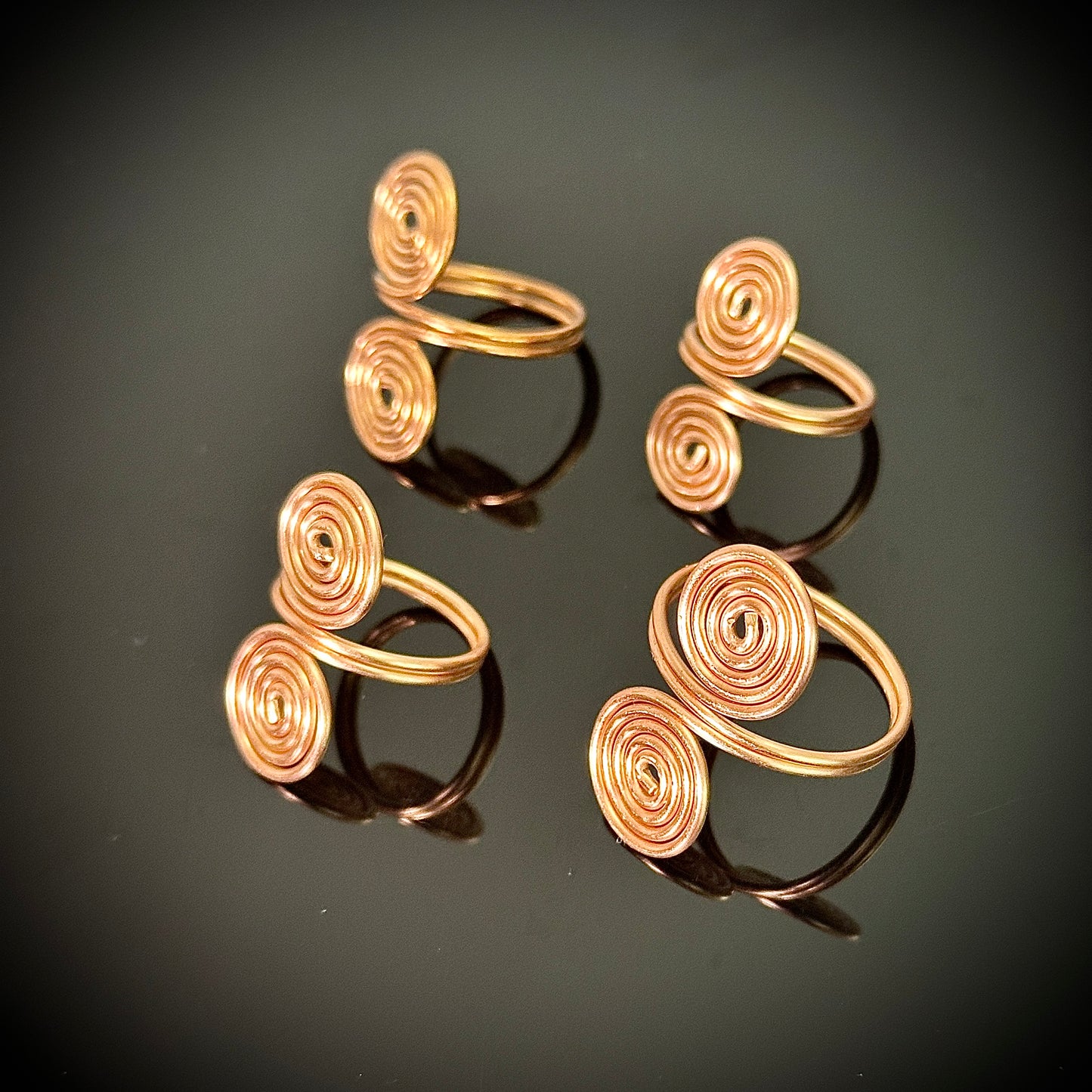 Double Swirled Ring