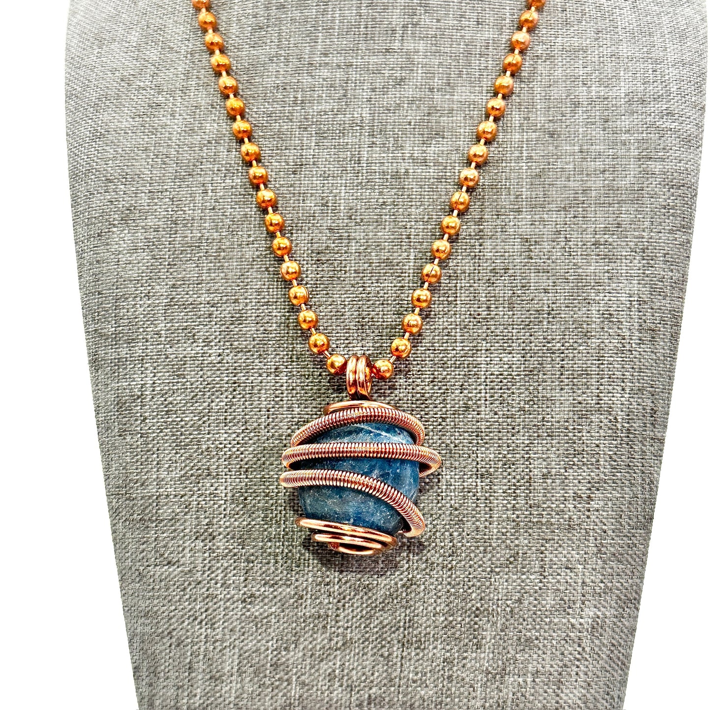 Manifestors Stone | Tumbled Apatite Pendant