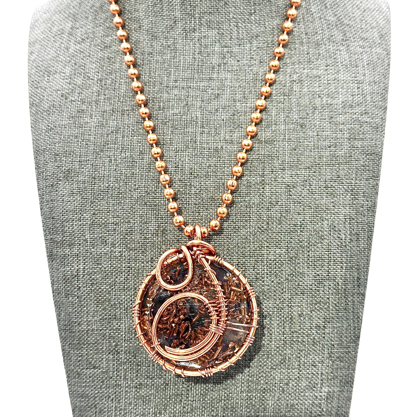 Oh, To be Seen! | Amethyst Amulet