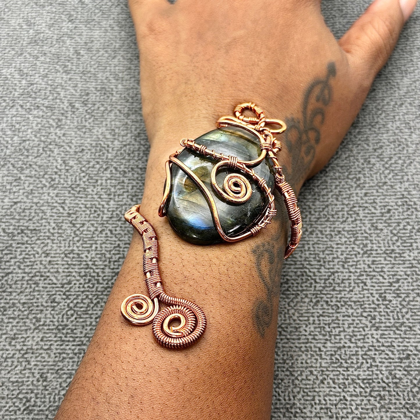 Oracle Cuff | Labradorite Copper Cuff