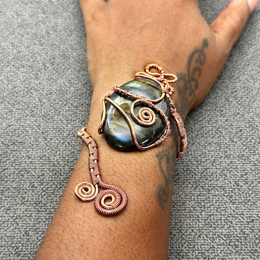 Oracle Cuff | Labradorite Copper Cuff