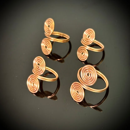 Double Swirled Ring